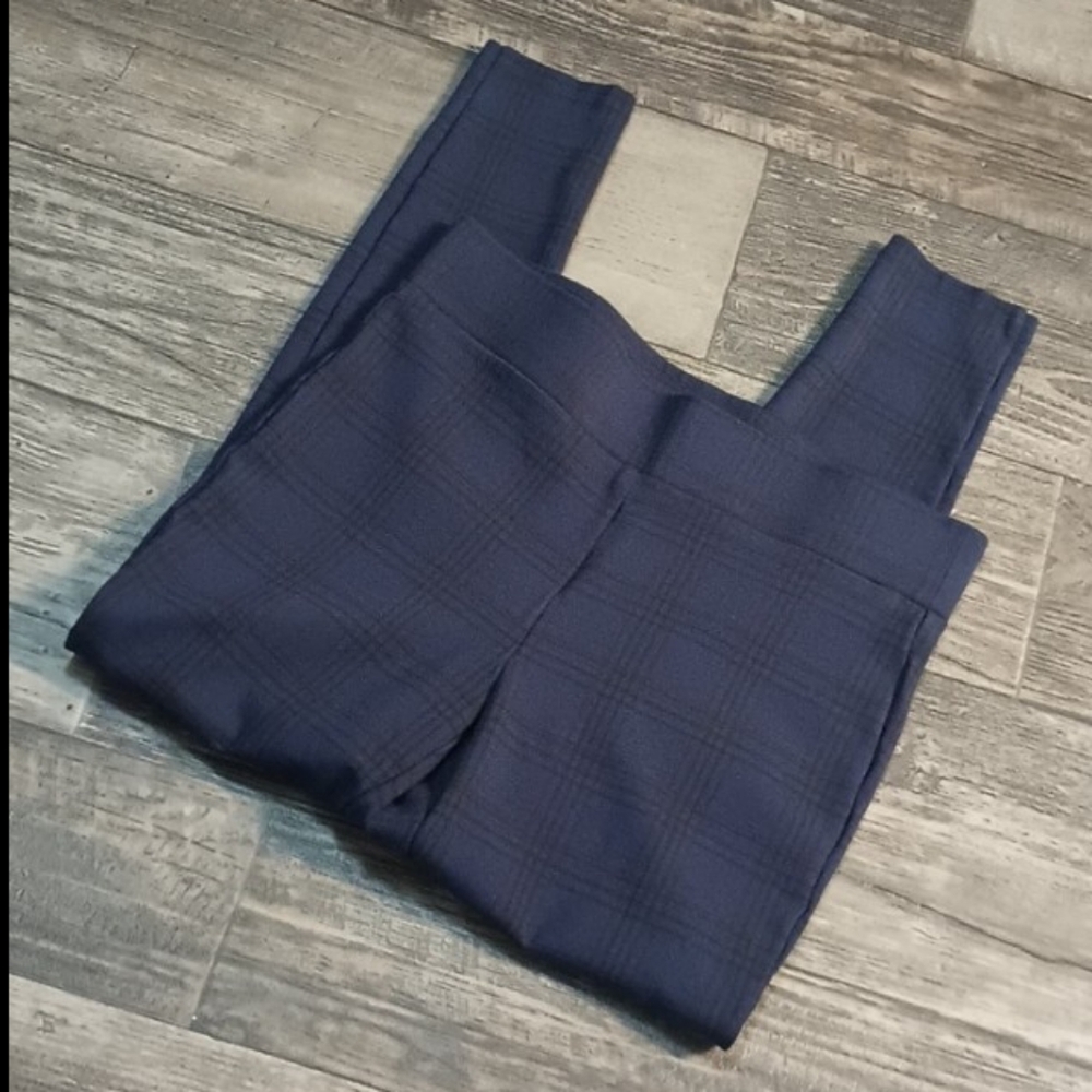 LOFT Dark Blue Petite Plaid Ponte Leggings - Picture 9 of 11
